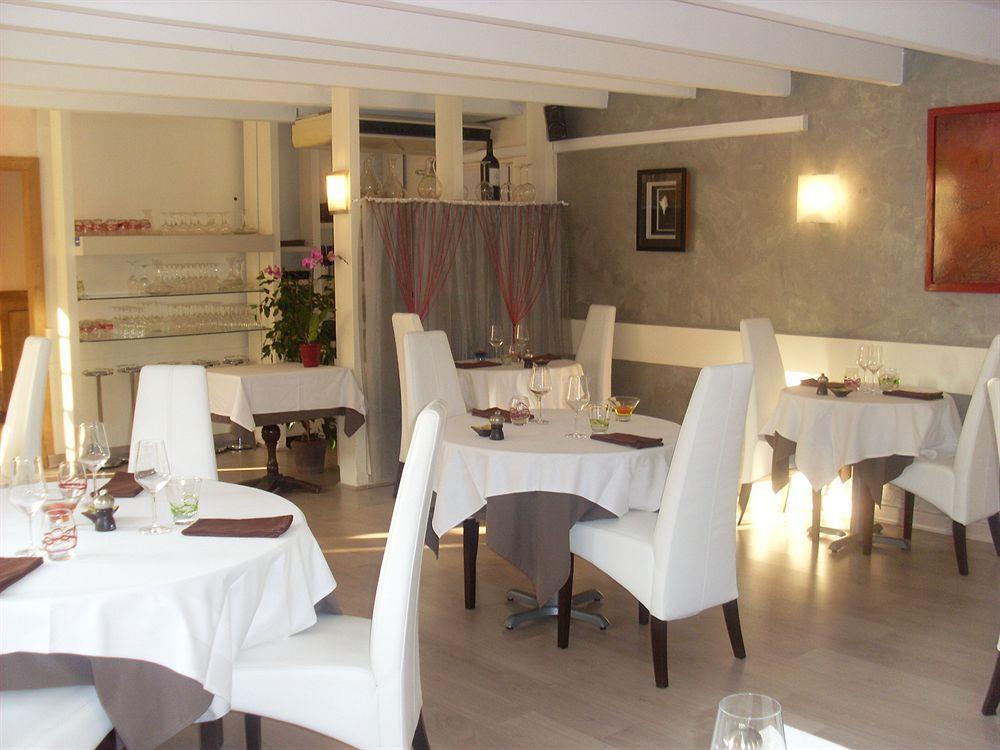 Hotel Restaurant De La Marne Paimpol Exterior foto